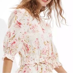 American Eagle Floral Pink and White Women's Blouse XS
